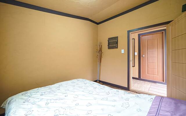 Yeosu Blue Sky Galaxy Pension