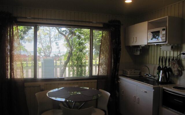 Captain Cook Apartments