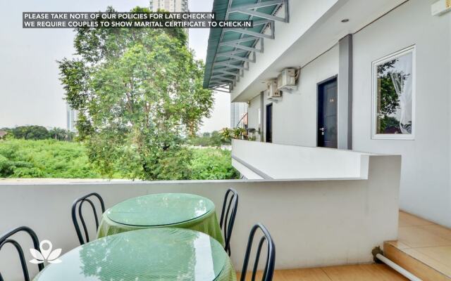 ZEN Rooms Near Darmawangsa Syariah
