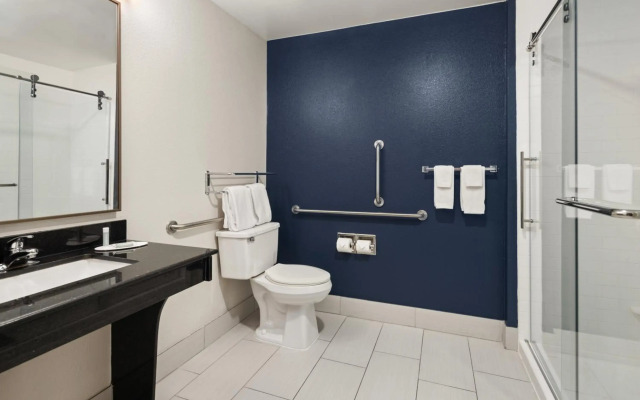 Fairfield Inn & Suites Columbus East