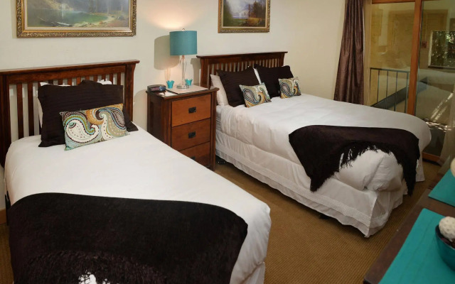Lionshead Arcade Condo Rentals