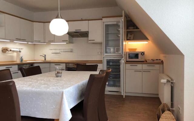 Martha_Mueller_Graehlert_Weg 8 Wg_7