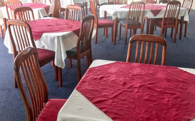 Tropical Gate Motor Inn