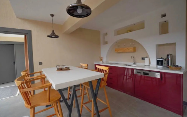 Ni̇sh Vadi̇ Sapanca