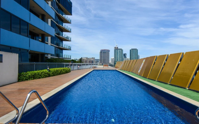 Exquisite Apartments Docklands