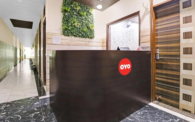 Oyo 90274 Hotel Knight Inn