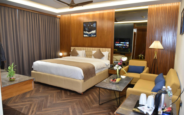 Ramada Encore by Wyndham Statue of Unity