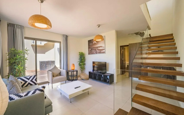 Tala Bay Residence - Families Only