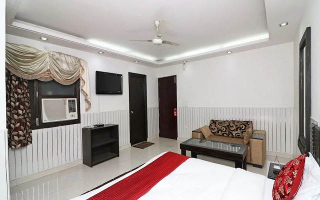 Oyo 12340 The Royal Park Plaza