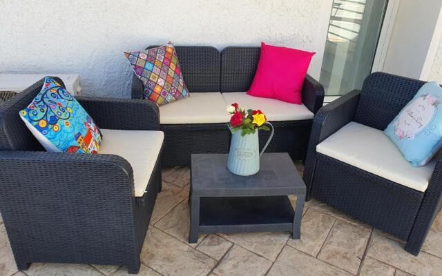 JANAS Country House