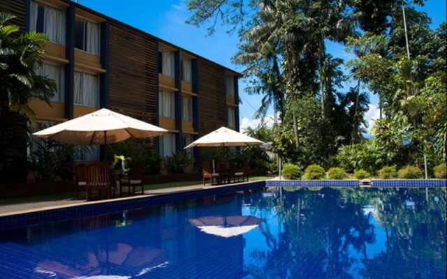 Melanesian Hotel and Apartments