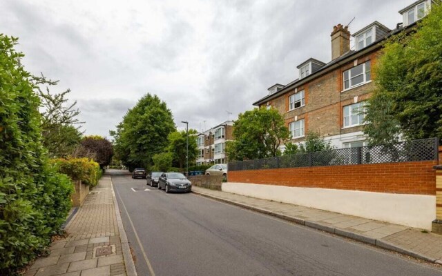 The Harrow Wonder - Modern 2bdr Flat With Parking