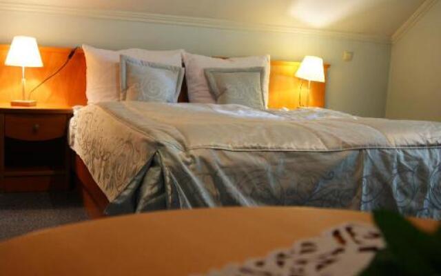 Hotel Restauracja Tawerna Gliwice - ozonujemy pokoje