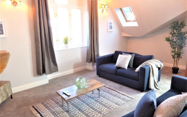 Town Hall Lofts Settle Apartment 2
