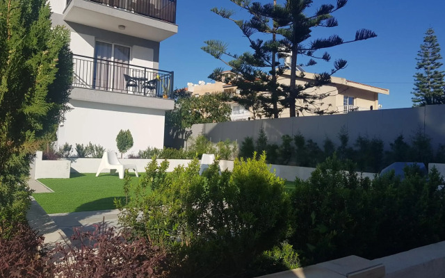 Valentinos Apartments