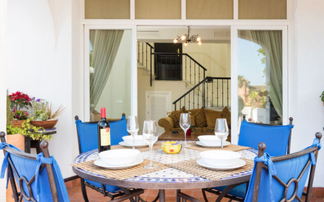 Holiday Home Beverly Hill