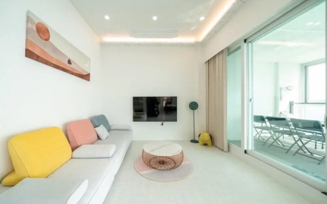 ON Pool Villa