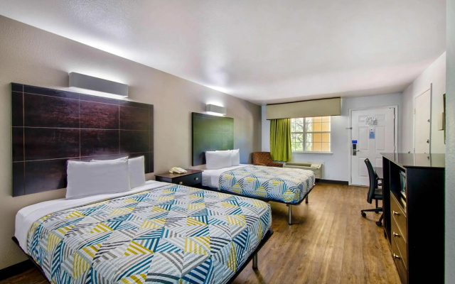 Motel 6 Arlington, TX
