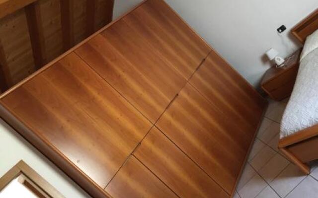 Casella's Apartments