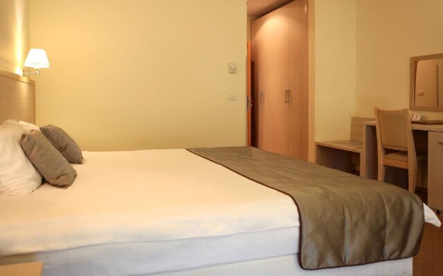 Hotel Savoy