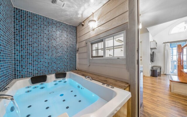 Ganghwa Edenjungwon Pension