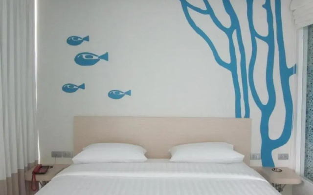 R-Con Blue Ocean Hotel