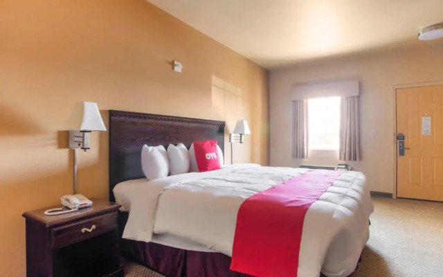 OYO Hotel Valley View TX, I-35