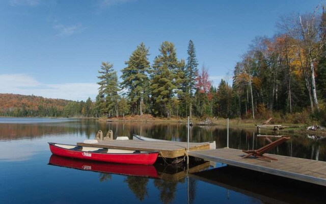 Algonquin Eco-Lodge