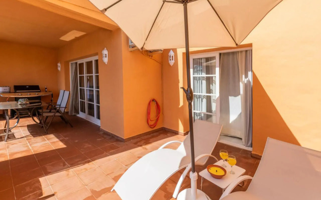 2 Habs Buena terraza con BBQ - WiFi, Piscina