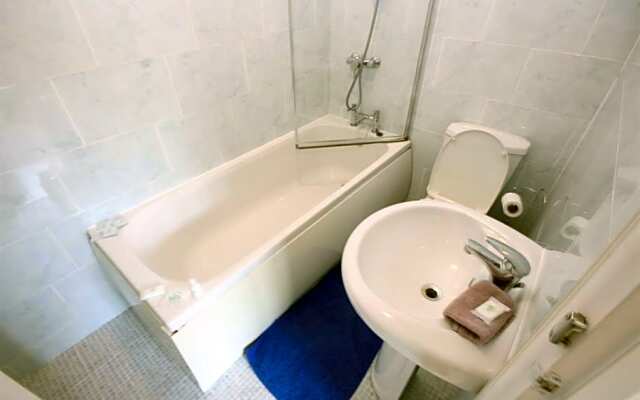 Marley Mansions Apartment - Clarendon