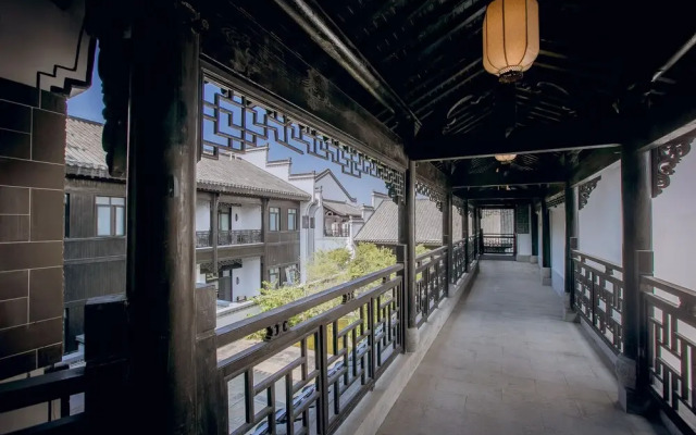 Xinhualian Lv Xin Gu Hotel