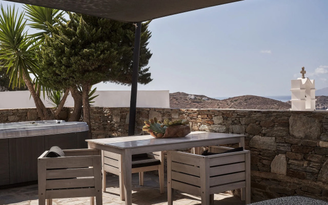 Liostasi Hotel