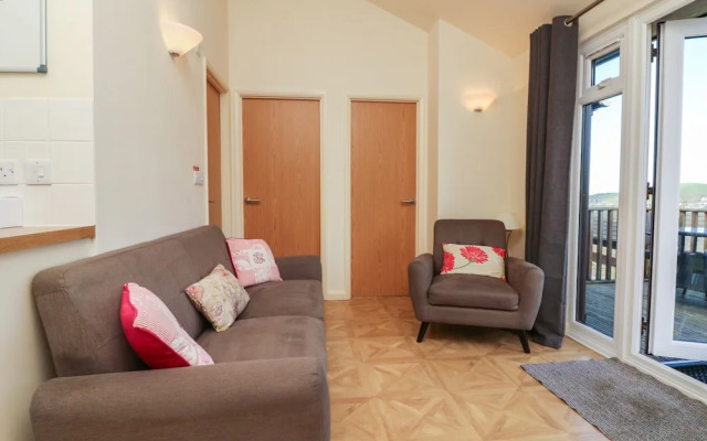 Chalet Log Cabin L12