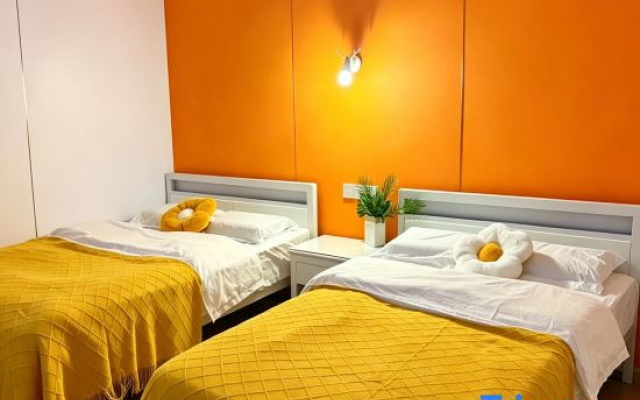 Weiweijia Homestay (Shaoguandong Railway Station)