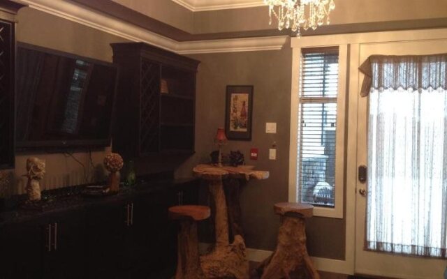 Brookside Inn Boutique Hotel