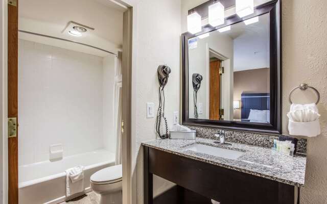 Quality Inn & Suites Meridian - West Boise