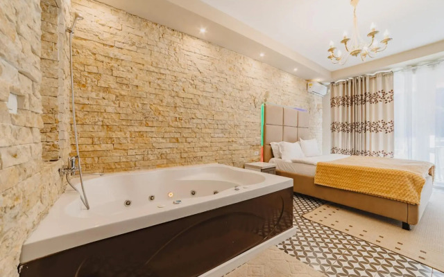 Romantic Jacuzzi Belleview Studio