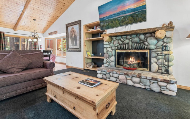 Relaxing Alpine Estates