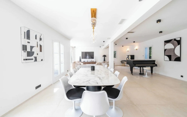 Sumptuous Villa - AC- 6br- 12p- Cannes