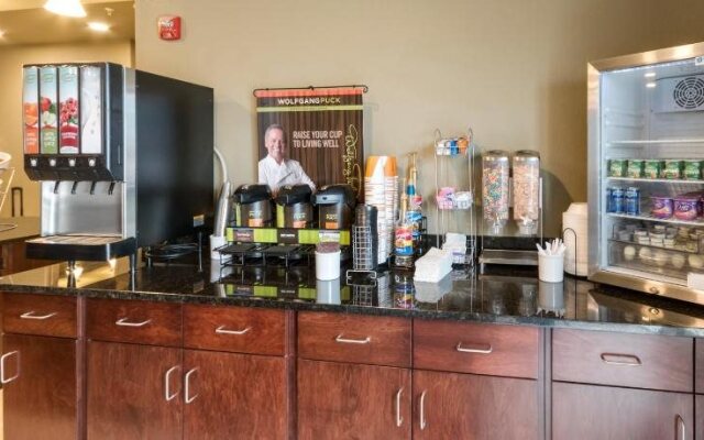 Cobblestone Hotel & Suites - Pecos