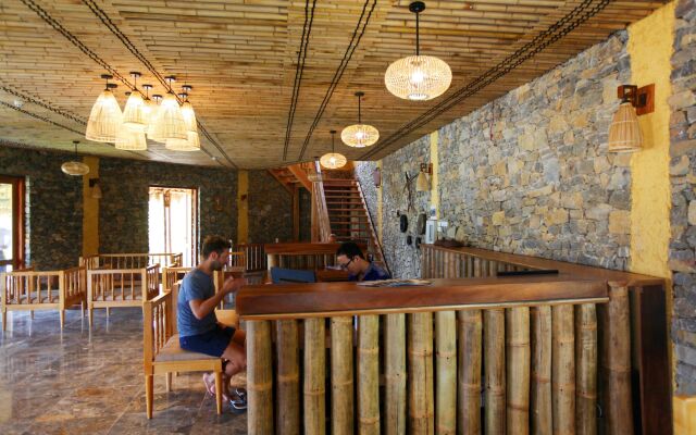 Mai Chau Hideaway Lake Resort