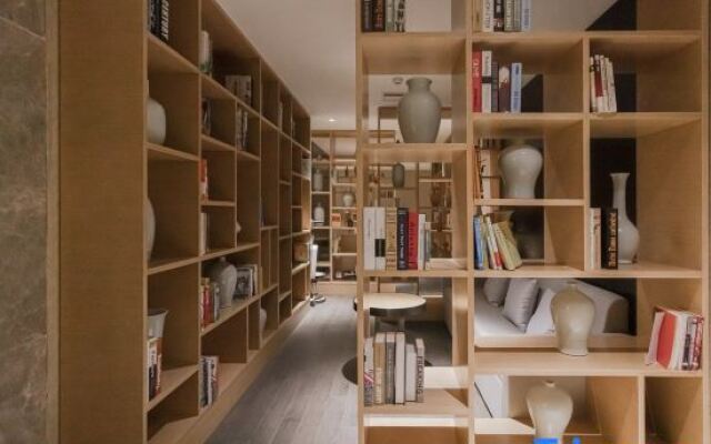 Weiren Hotel (Yining City Government)