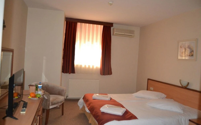 Han Otel