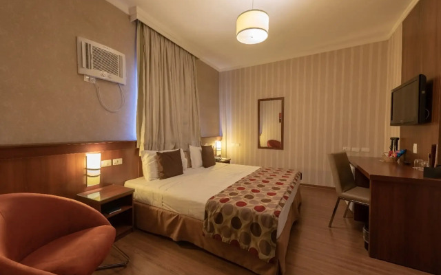 Class Hotel Passos