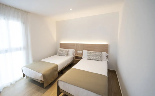 Apartamentos Blanco Sol