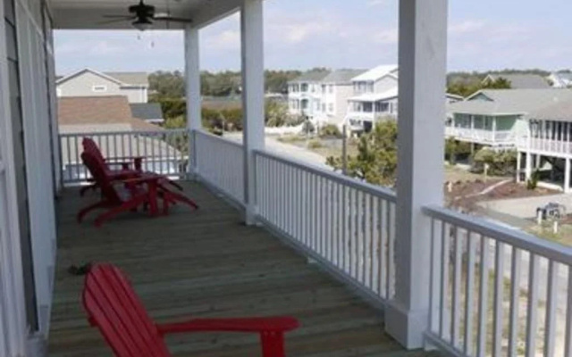 Compass Rose 4 Bedroom Home by RedAwning