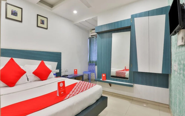 OYO 13398 Hotel Relish