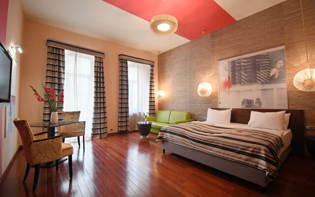 The Honest Budapest by Chic & Basic