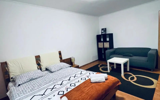 Orange studio