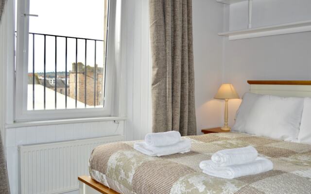 Comfortable 1 Bedroom Flat Near The Meadows